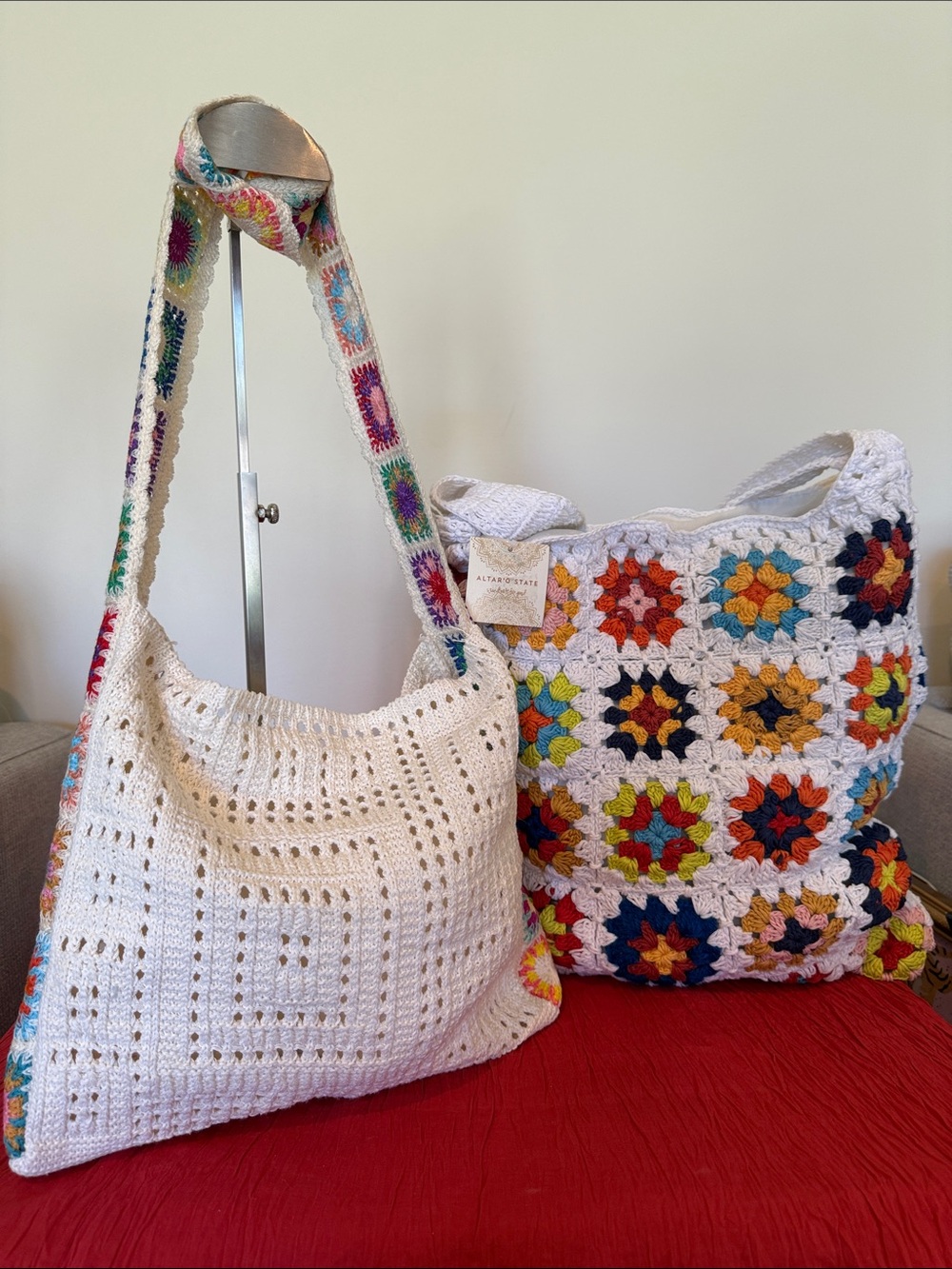 Altar’s state and Handmade 2 Crochet White Tote Bag with Colorful Strap - Picture 1 of 15